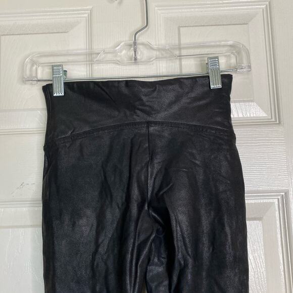 SPANX Faux Leather Leggings Size Small Petite High Rise Compression Slimming - Picture 5 of 7
